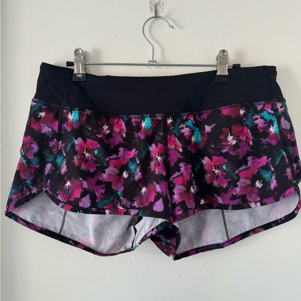 NWOT Lululemon Speed Up Short 2.5” in Floral